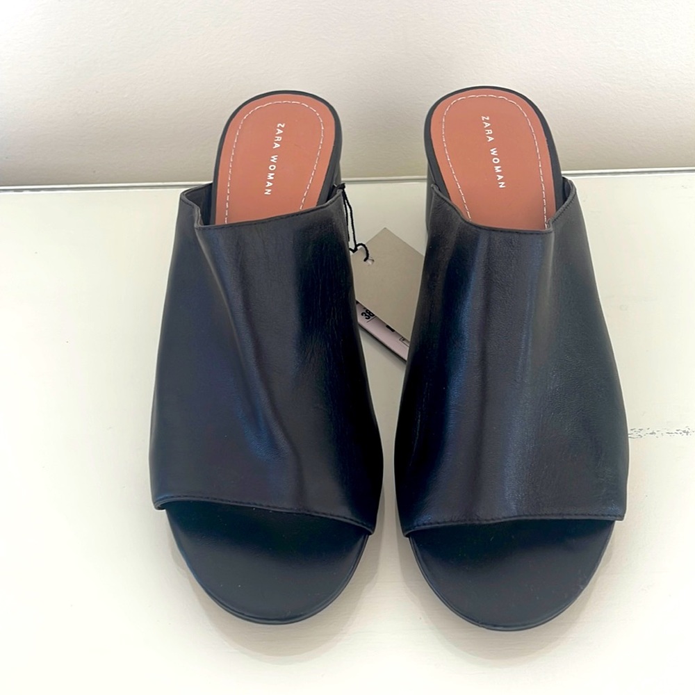 Women’s Zara Black leather Mules